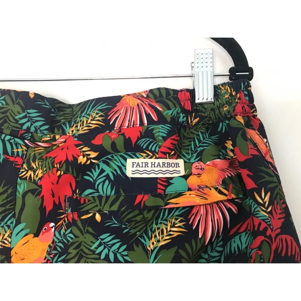 Fair Harbor Swim Shorts Mens Size 30 Black Parrot Tropical Board Trunks Lined